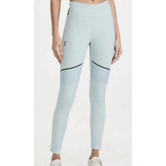 On Running Women Tights Long XS Sea Blue 26.5" Inseam Recycled Fabric Swiss $120 - Picture 1 of 13